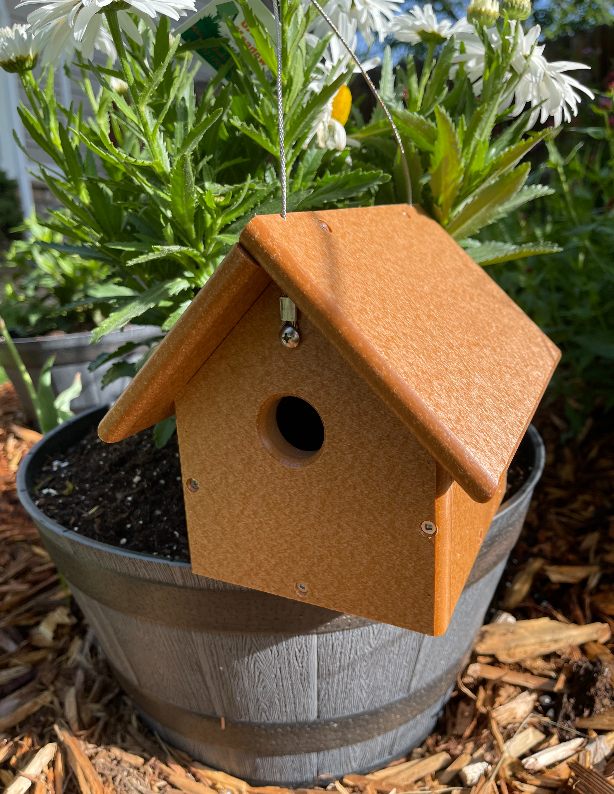 Outdoor | Poly Bird Feeders & Houses | Wren or Chickadee House